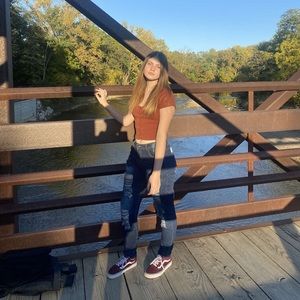 Meet your Posher, Bethany